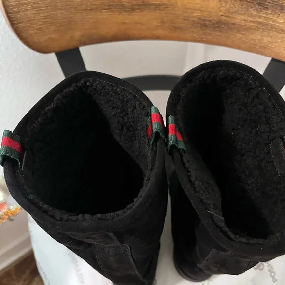 GUCCI SAINT MORITZ PRE-LOVED RARE AUTHENTIC BLK SUEDE LEATHERSHEARLING BOOTS